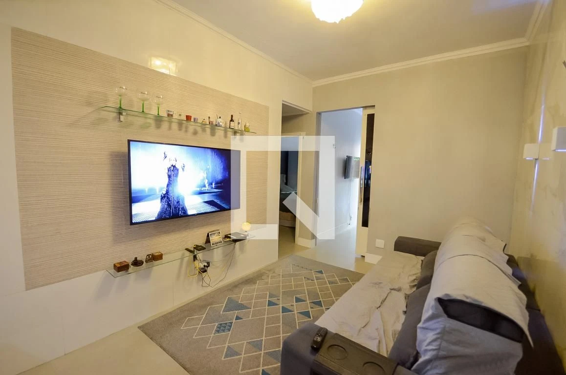 100 m² apartment with a home office and a washing machine