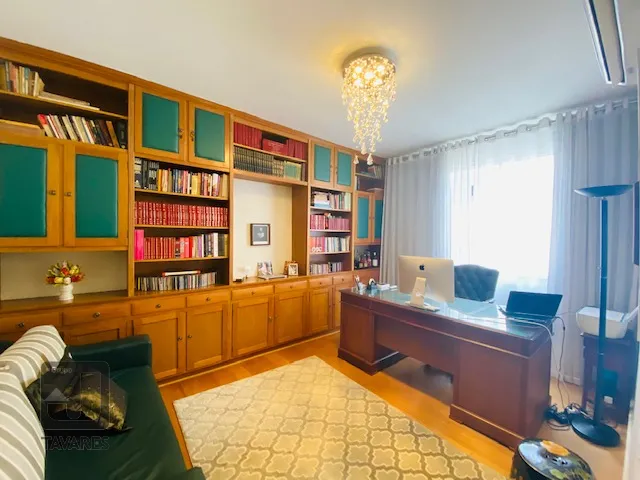 Penthouse with 4 bedrooms and 3 bathrooms — photo 17