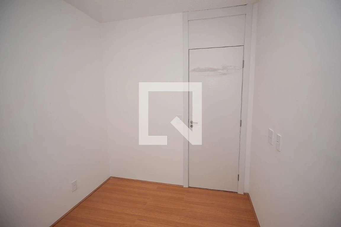 2-bedroom apartment with laundry area and 1 parking spot — photo 18