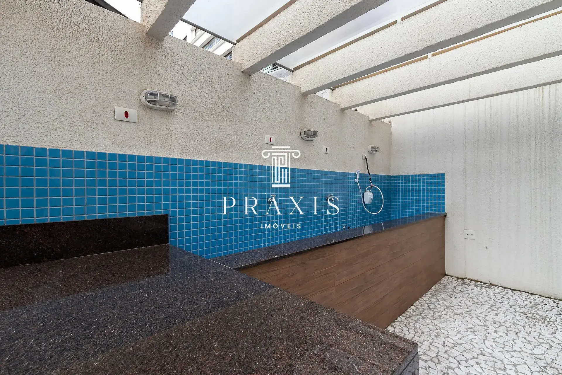Apartment with 2 en-suite bedrooms and 3 bathrooms — photo 36