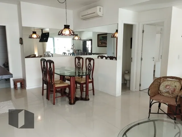 4-bedroom apartment with open-plan kitchen — photo 16