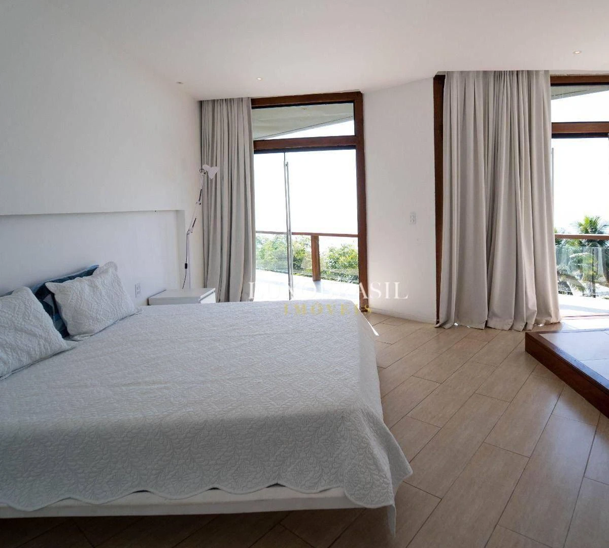 Будинок із 6 люксами та 9 ванними 750 м² — photo 31