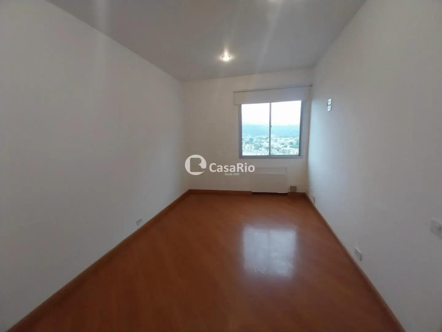2-bedroom apartment with wood or laminate floors — photo 11