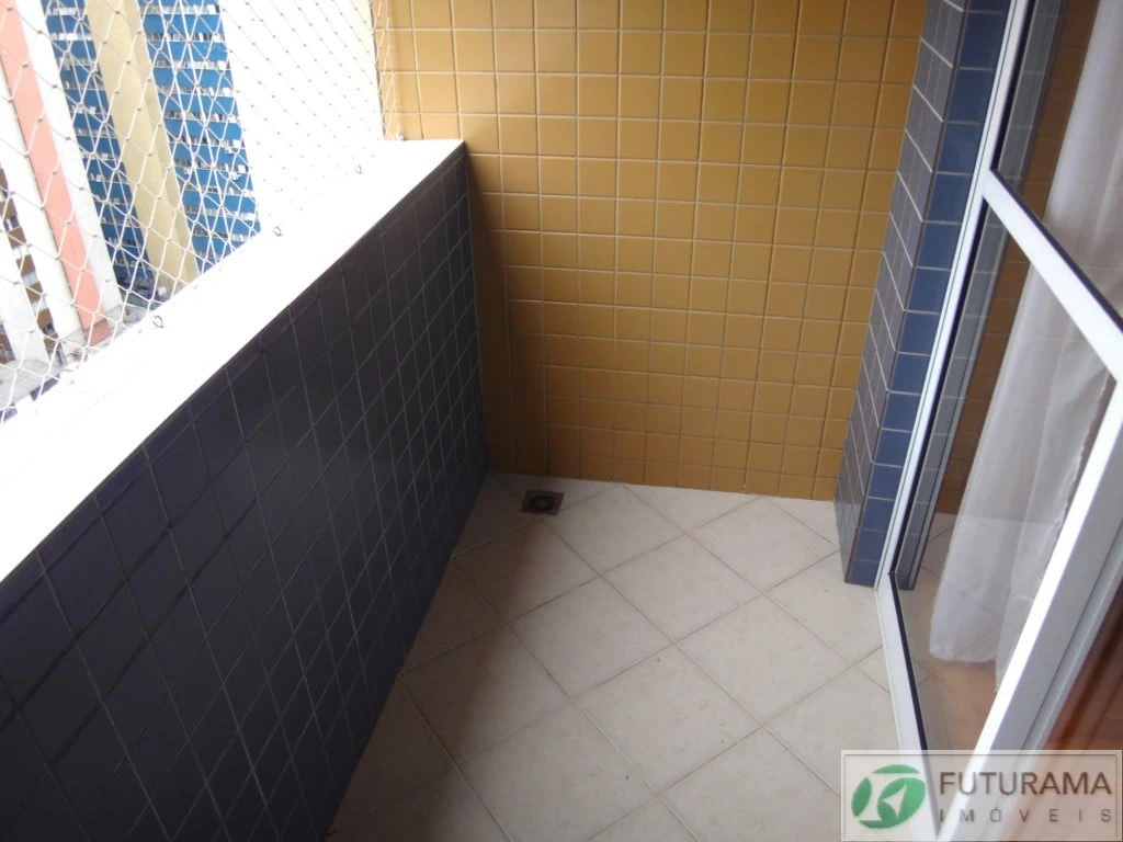 Apartment, 123 m², with wood or laminate floors — photo 4