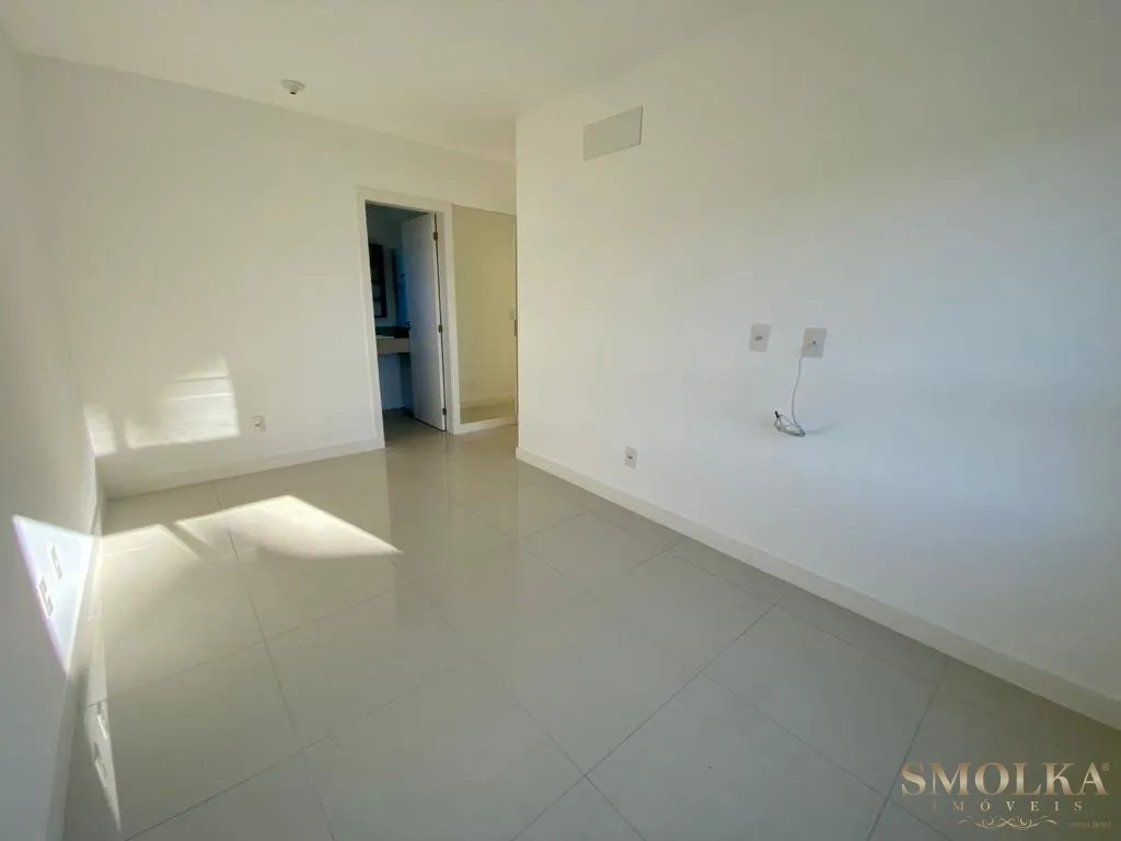 Apartamento en alquiler anual con 3 dormitorios y suite — photo 20