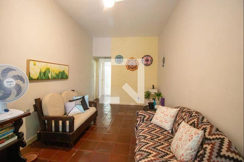 Furnished 2-bedroom house with balcony and 131 m²