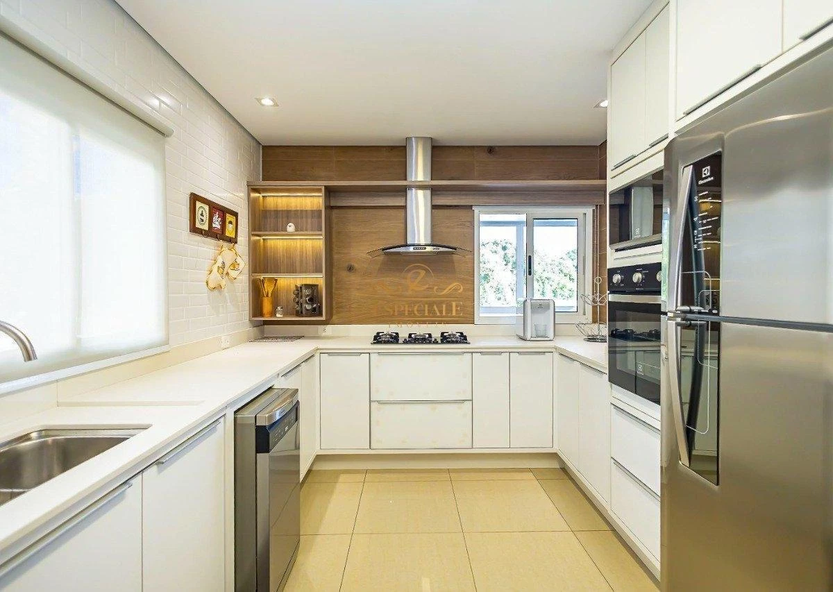 House with 4 bedrooms and balcony grill, 380 m² — photo 30