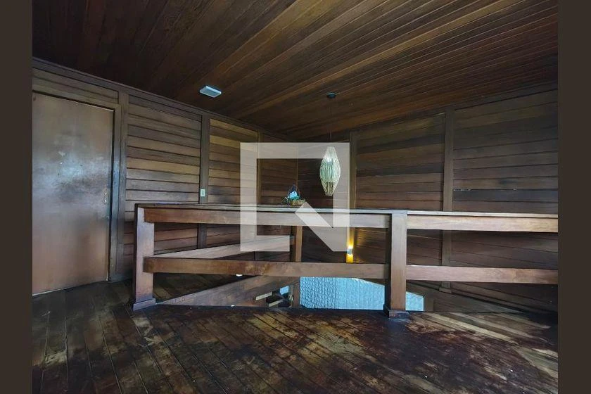 3-bedroom house with a walk-in closet — photo 47