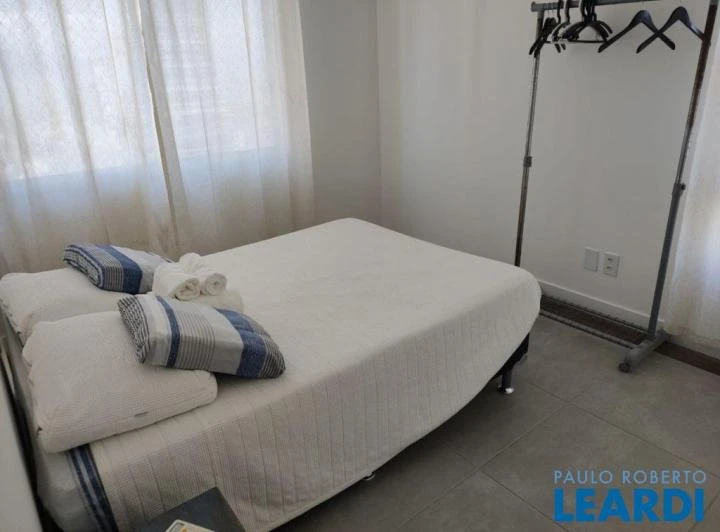 Apartamento amueblado con 55 m², 2 dormitorios y sin parking — photo 4
