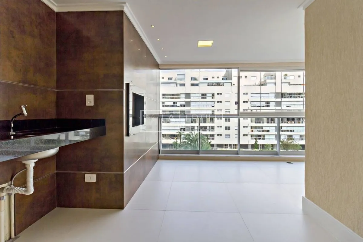 Apartamento de 3 dormitorios con 3 baños y 158,14 m² — photo 20