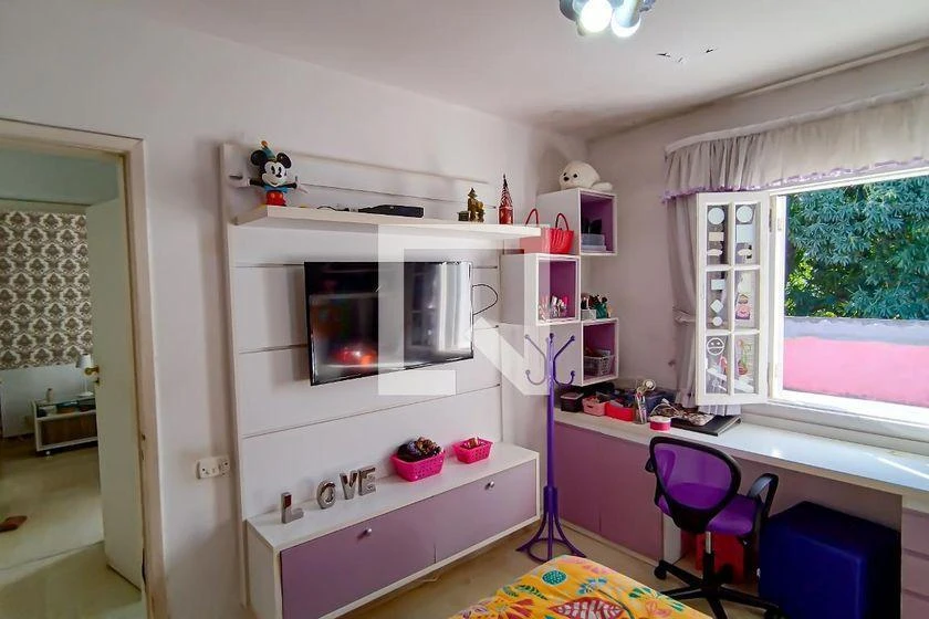 Rental house with 3 bedrooms and an open-plan kitchen — photo 8