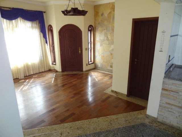Casa de 4 dormitorios, todos con baño propio, 414 m²