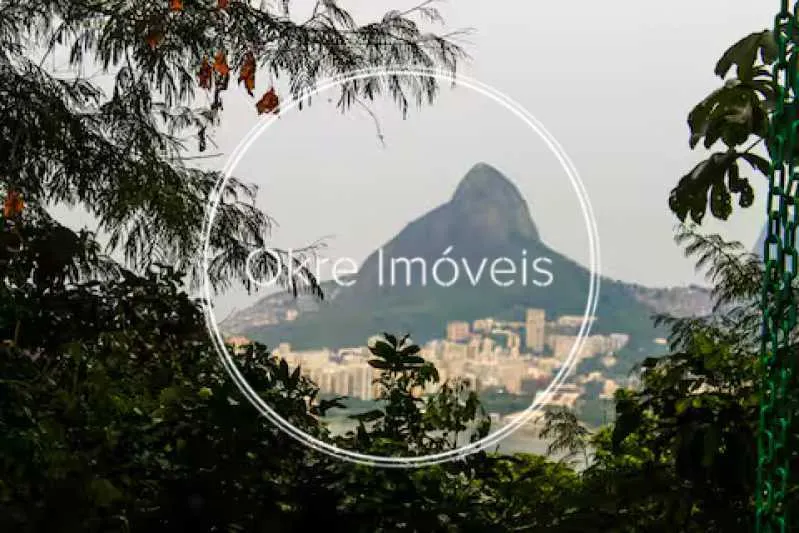 Casa com 6 quartos e 950 m², 2 vagas e cozinha fechada — photo 24