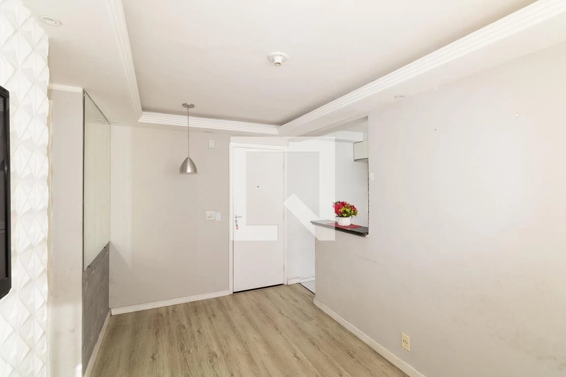 Деревянный пол или ламинат и 2 спальни: квартира 44 м² — photo 31