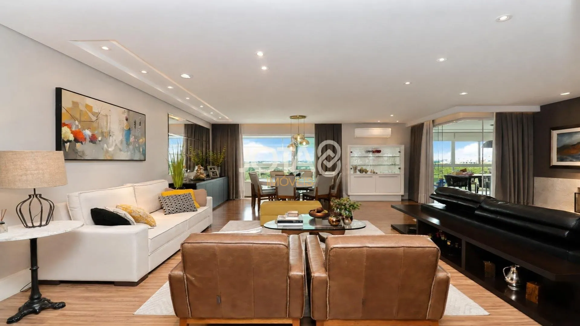 Furnished apartment, 267 m², with floor-to-ceiling windows — photo 17