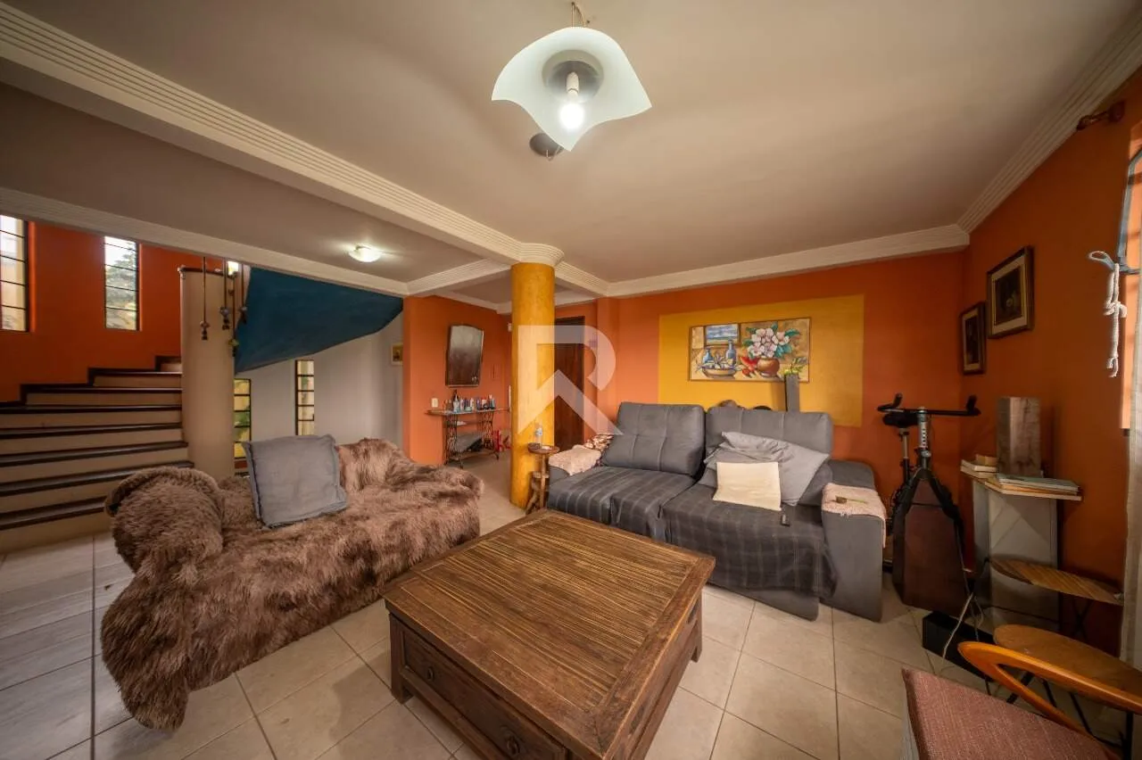 House with 5 bedrooms and 460 m² with private BBQ — photo 13