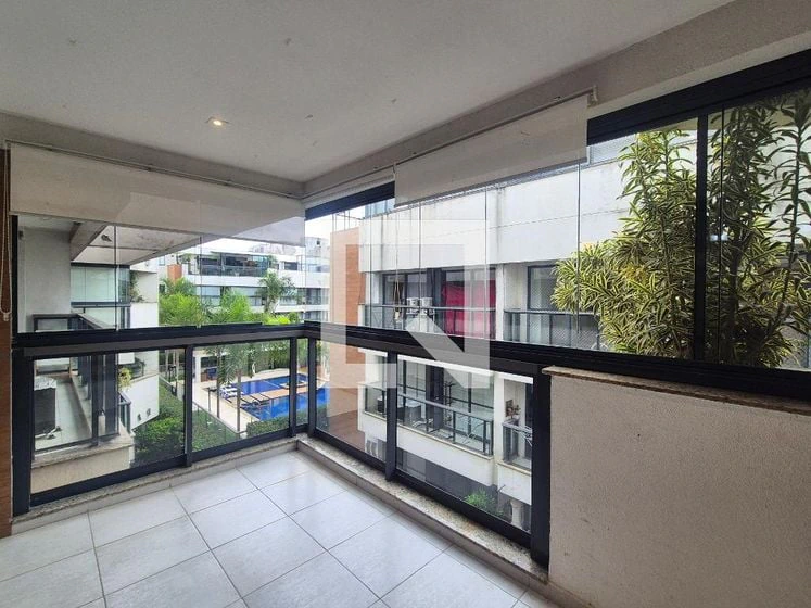 Застеклённый балкон и 3 спальни: квартира 137 м² — photo 4
