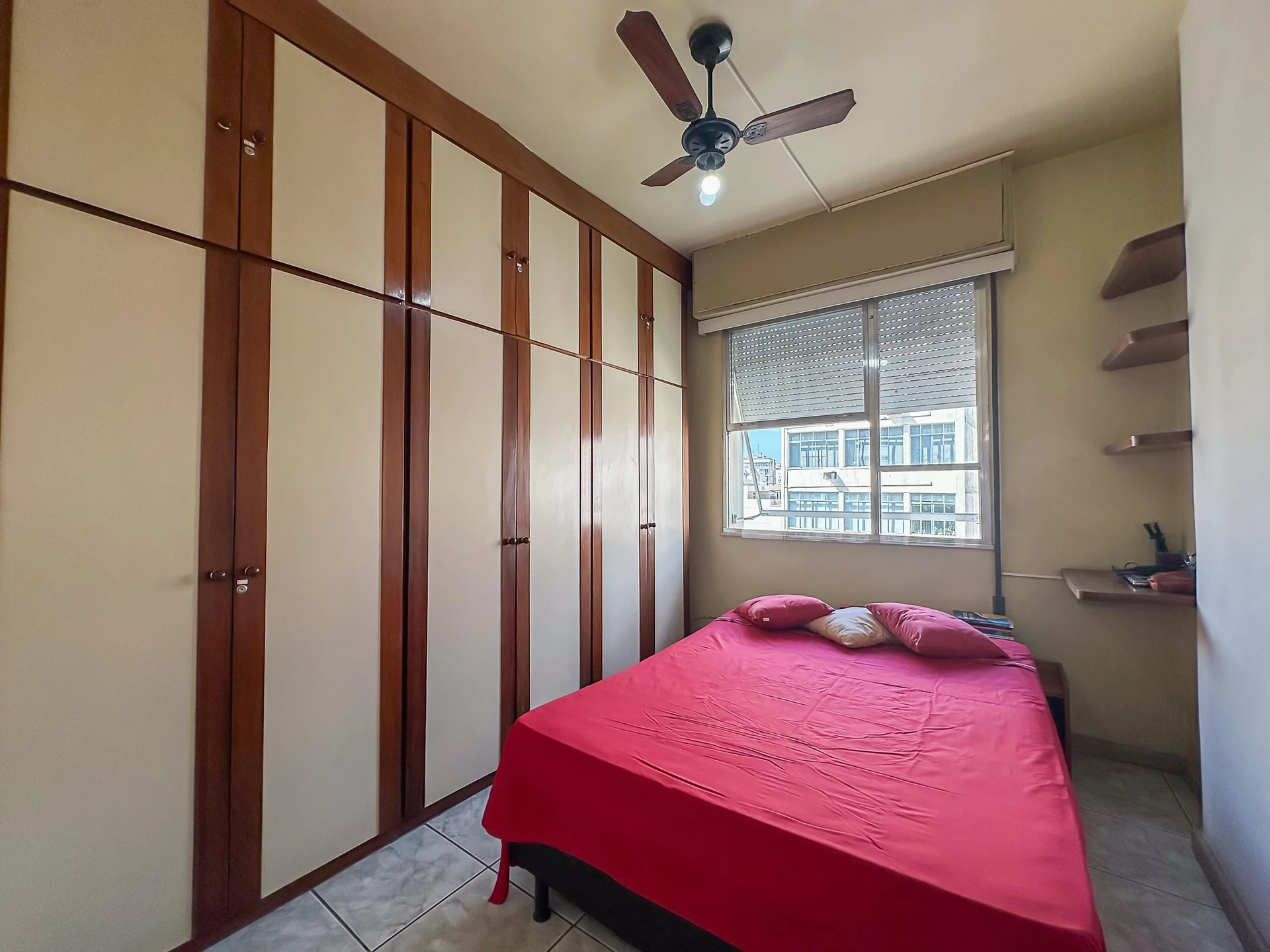 Furnished 2-bedroom apartment with separate kitchen — photo 3