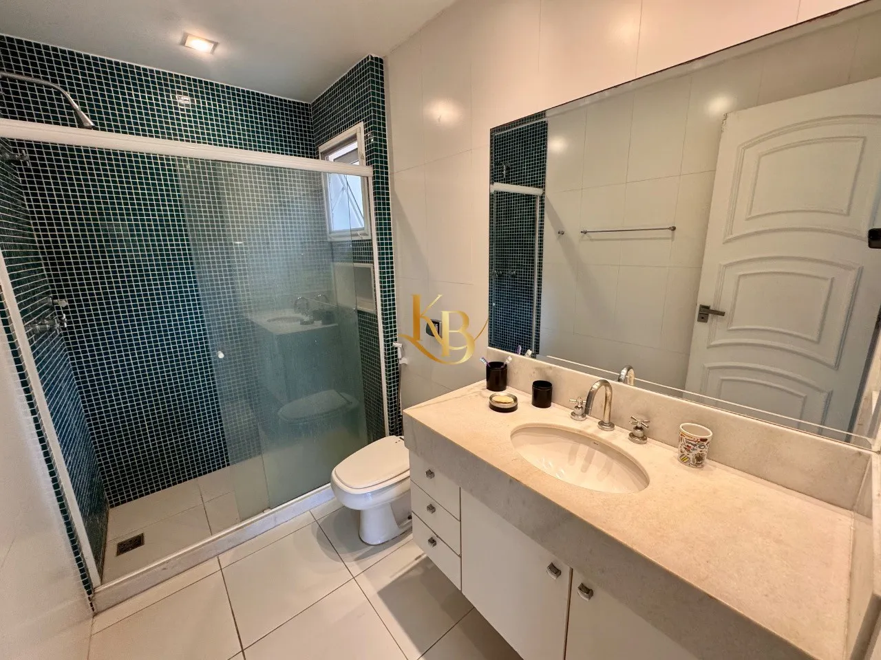 Дом 600 м² с 4 спальнями и балконом с барбекю — photo 75