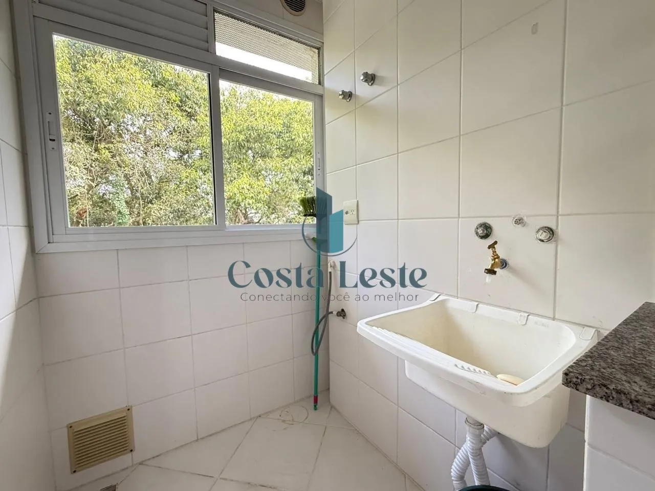 2-bedroom apartment, 60 m² — photo 11