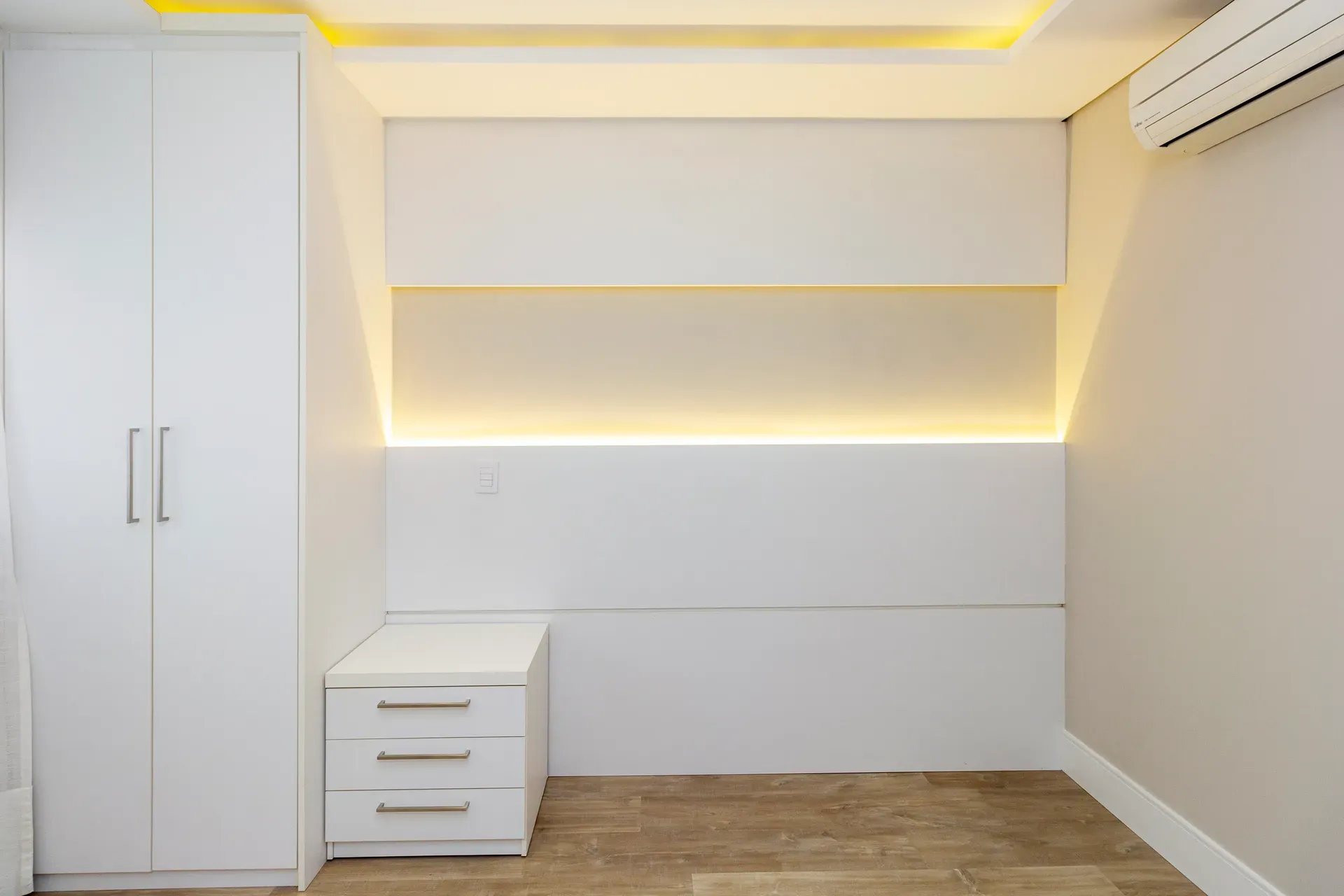 Unfurnished 4-bedroom apartment with 5 bathrooms — photo 40