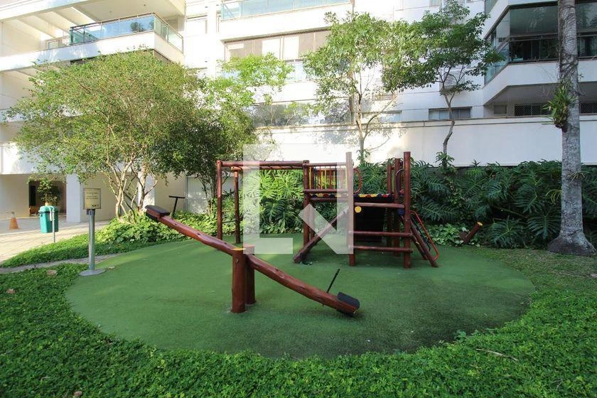 2-bedroom apartment in a building with a gym — photo 42