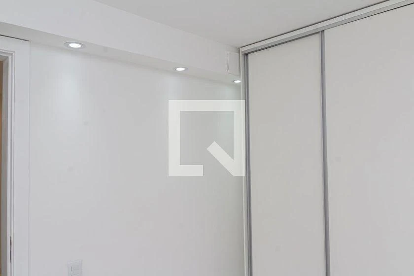 2-bedroom apartment in a building with a pool — photo 34