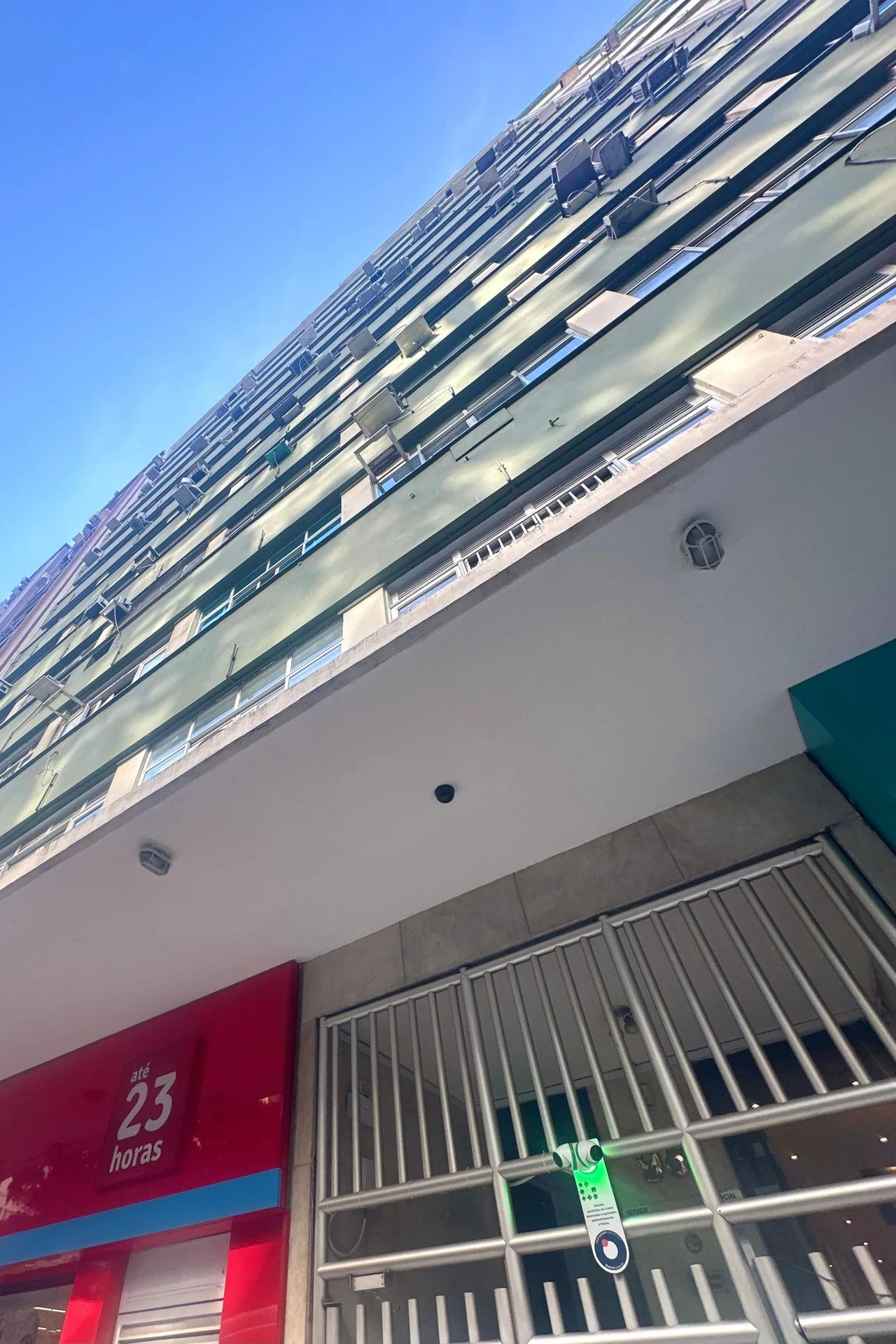 Apartamento mobiliado com cozinha americana e fogão a gás — photo 19