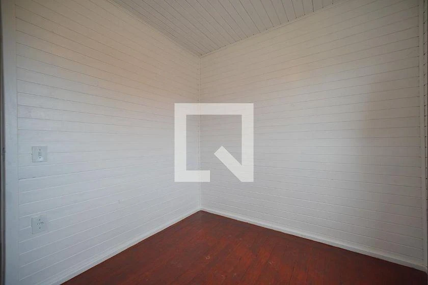 House, 24 m², with wood or laminate floors — photo 6