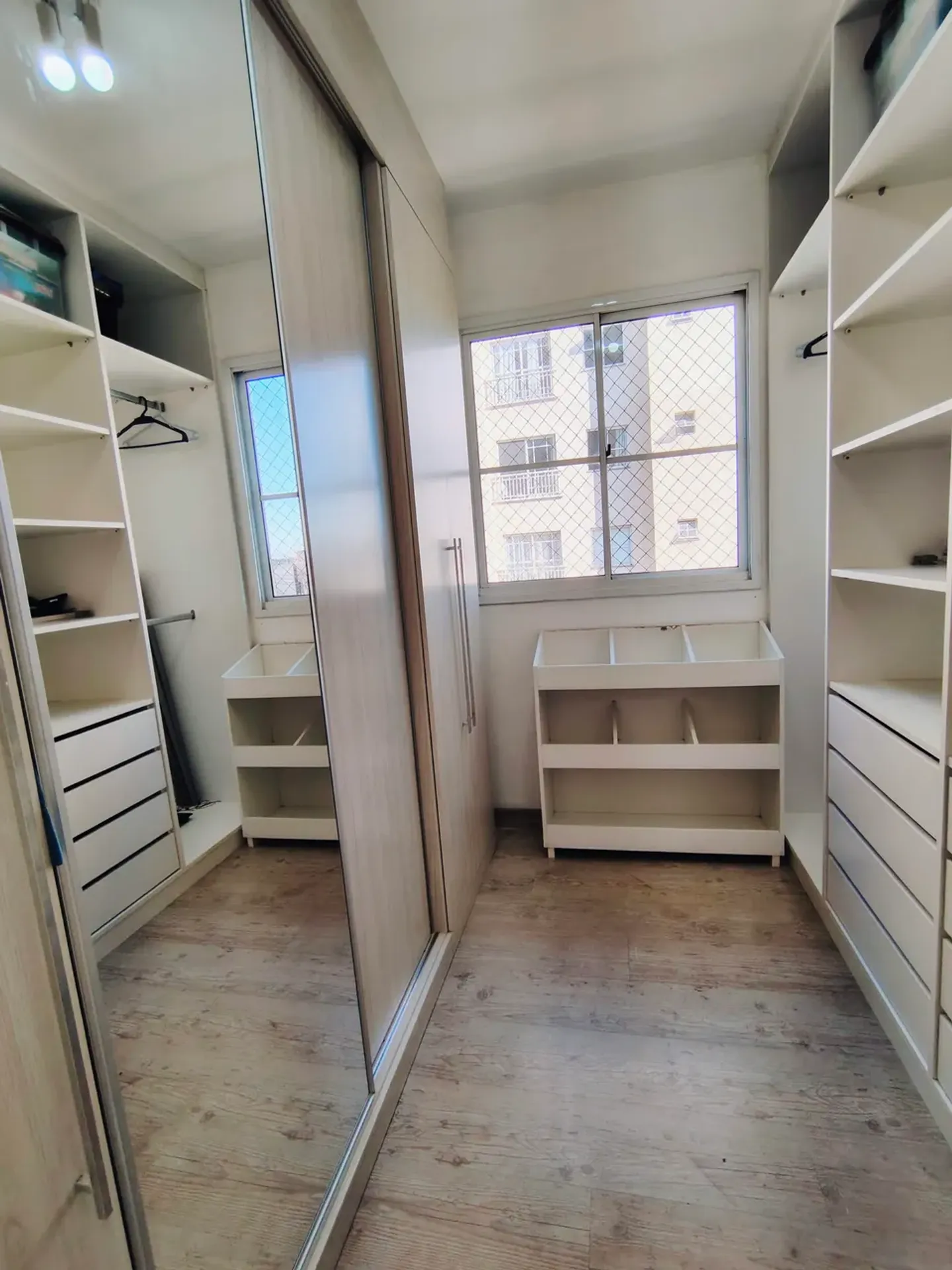 Departamento en piso 4 con vestidor — photo 8