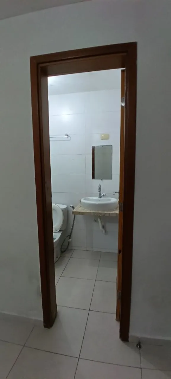 Unfurnished apartment with 2 bedrooms and 2 bathrooms — photo 4