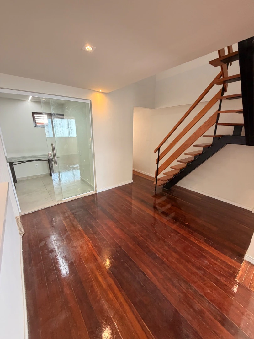 3-bedroom apartment with a washing machine — photo 25