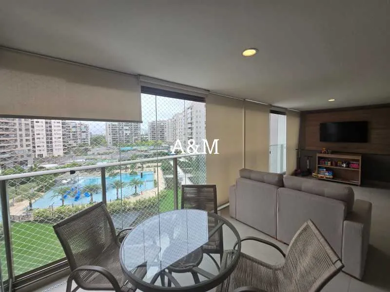 Furnished apartment with 3 bedrooms and 5 bathrooms — photo 3