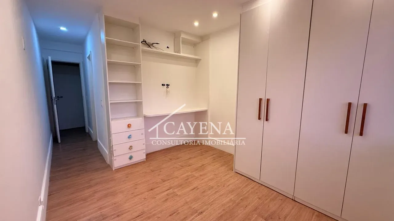 Apartamento de 3 quartos com vista para a água — photo 11