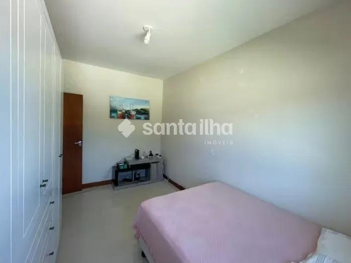Furnished house with 4 bedrooms and a private balcony — photo 24