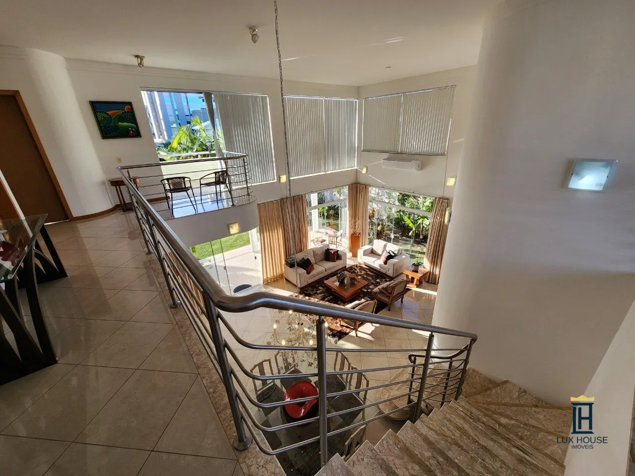 Casa amueblada con 6 dormitorios y 600 m² — photo 19