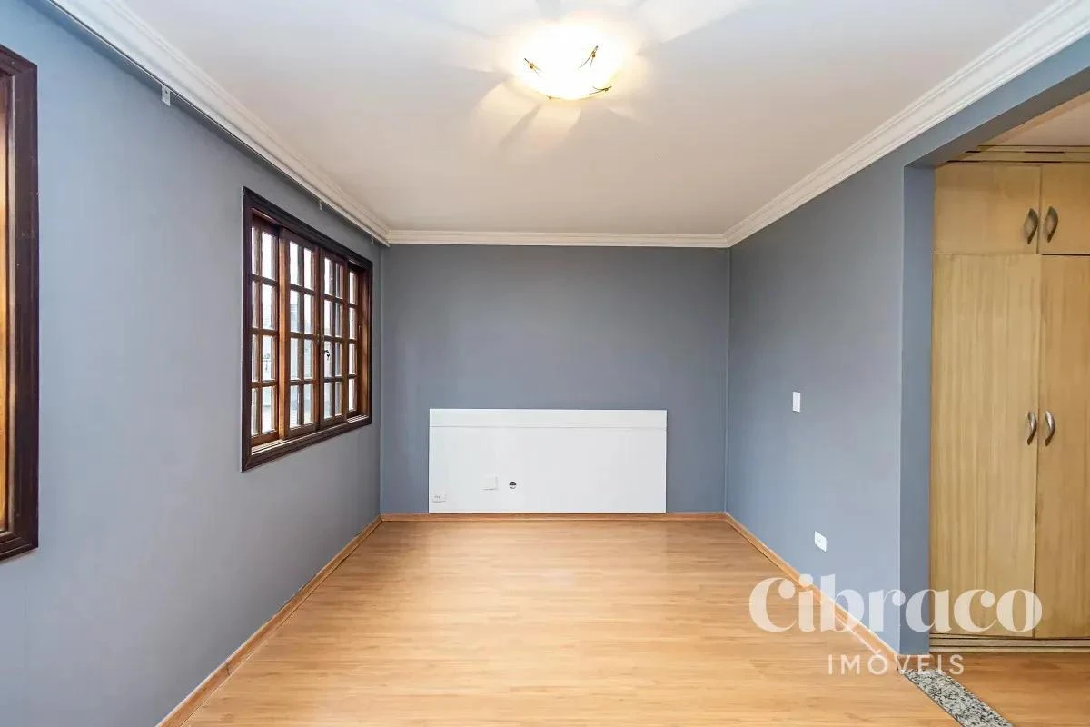 Ванна та 4 спальні: будинок 327 м² — photo 35