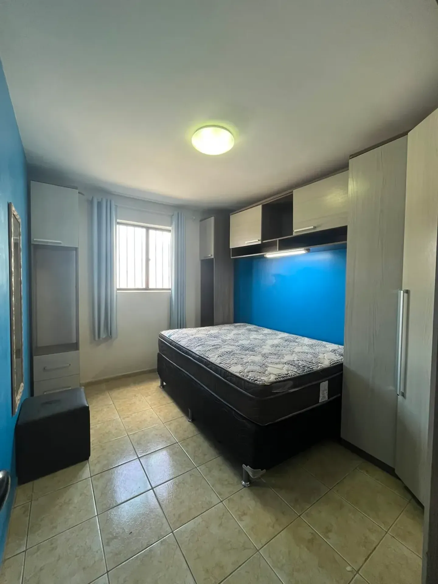 Furnished apartment with 3 bedrooms and an en-suite — photo 3