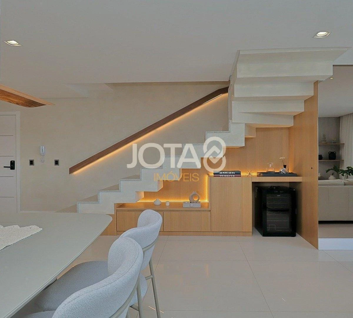 Мебльований дуплекс із 3 спальнями та 243 м² — photo 26