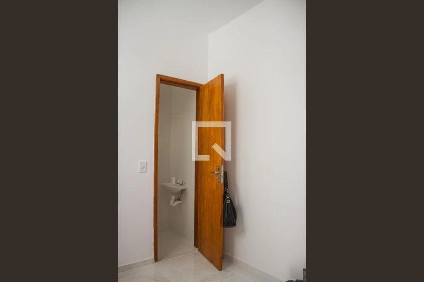 90 m² apartment with 2 bedrooms and a balcony — photo 33