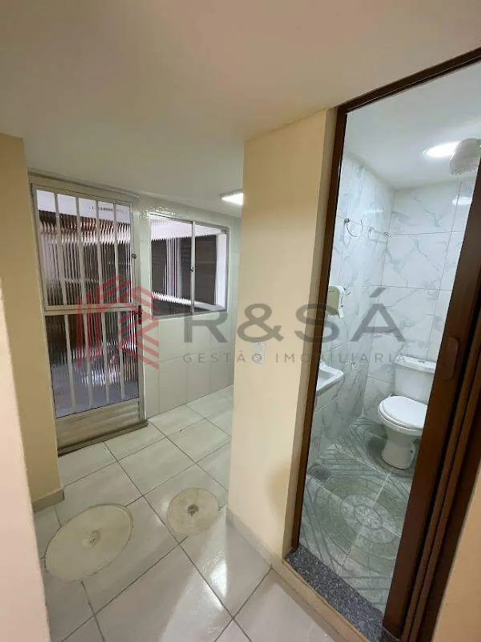 Apartamento de 1 dormitorio con 1 baño y calentador a gas — photo 6