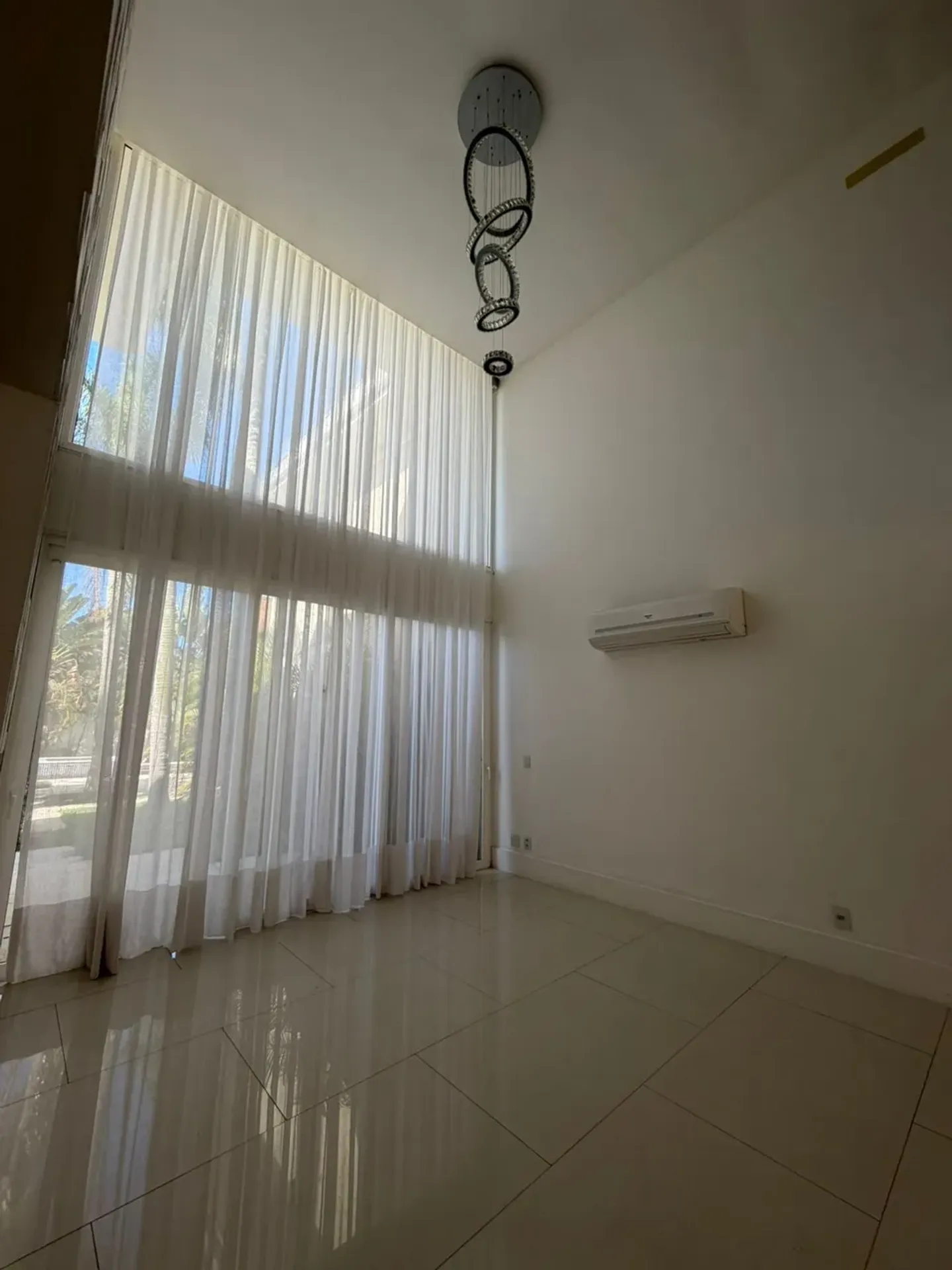 Rental and sale house with 5 bedrooms and 5 bathrooms — photo 20