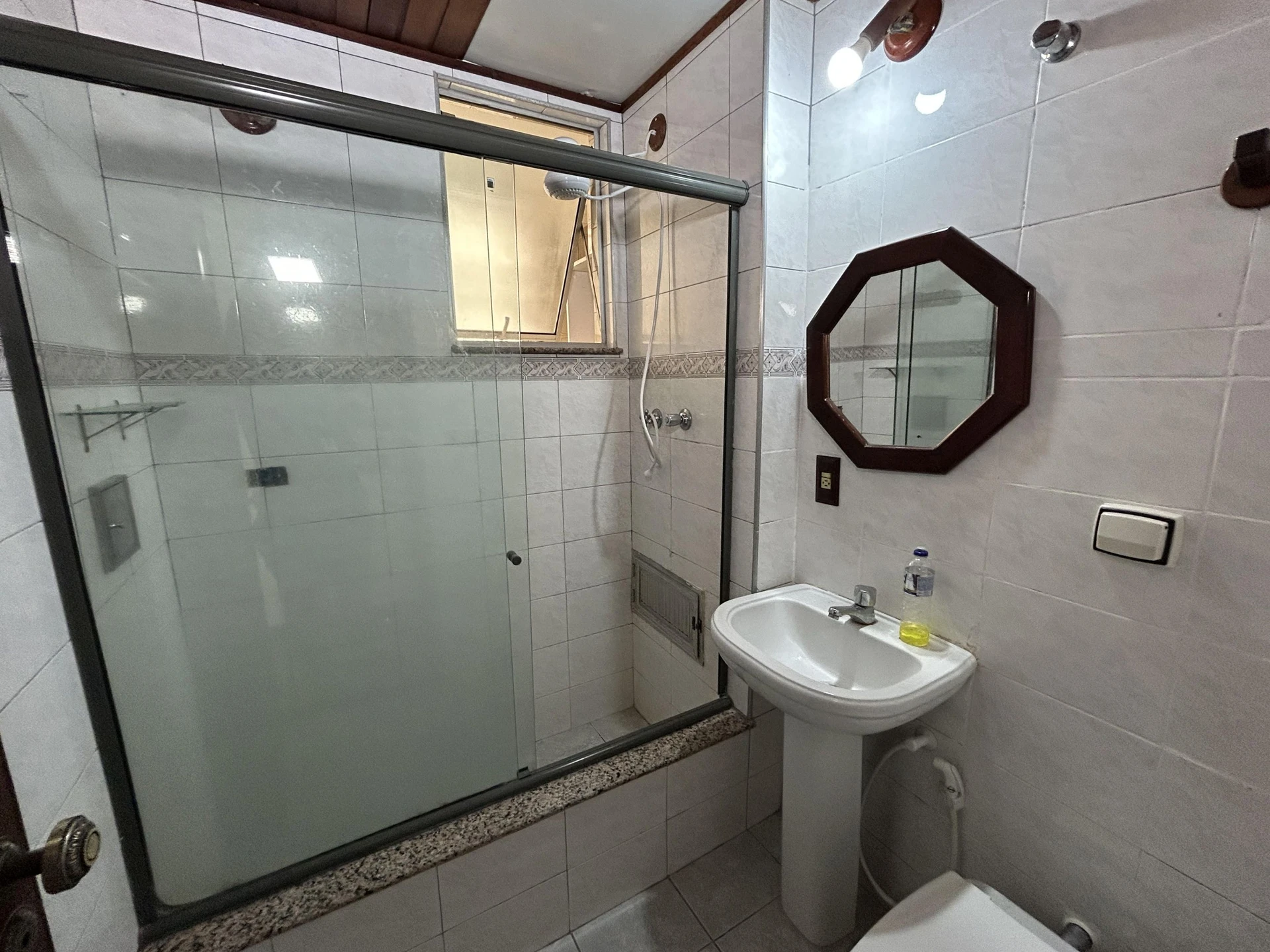Квартира з 2 спальнями та пральною зоною — photo 12