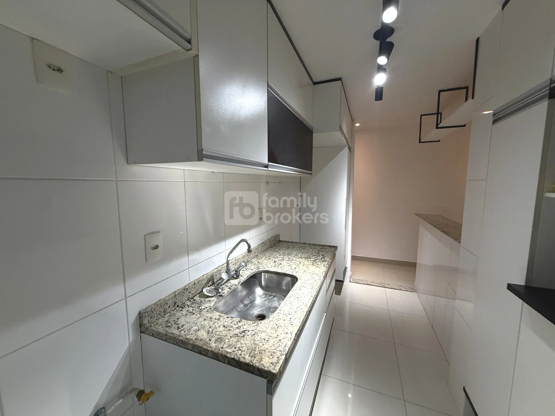 Apartment, 77 m², with a washing machine