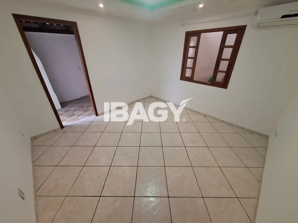 Casa de 3 dormitorios con parrilla de balcón — photo 13