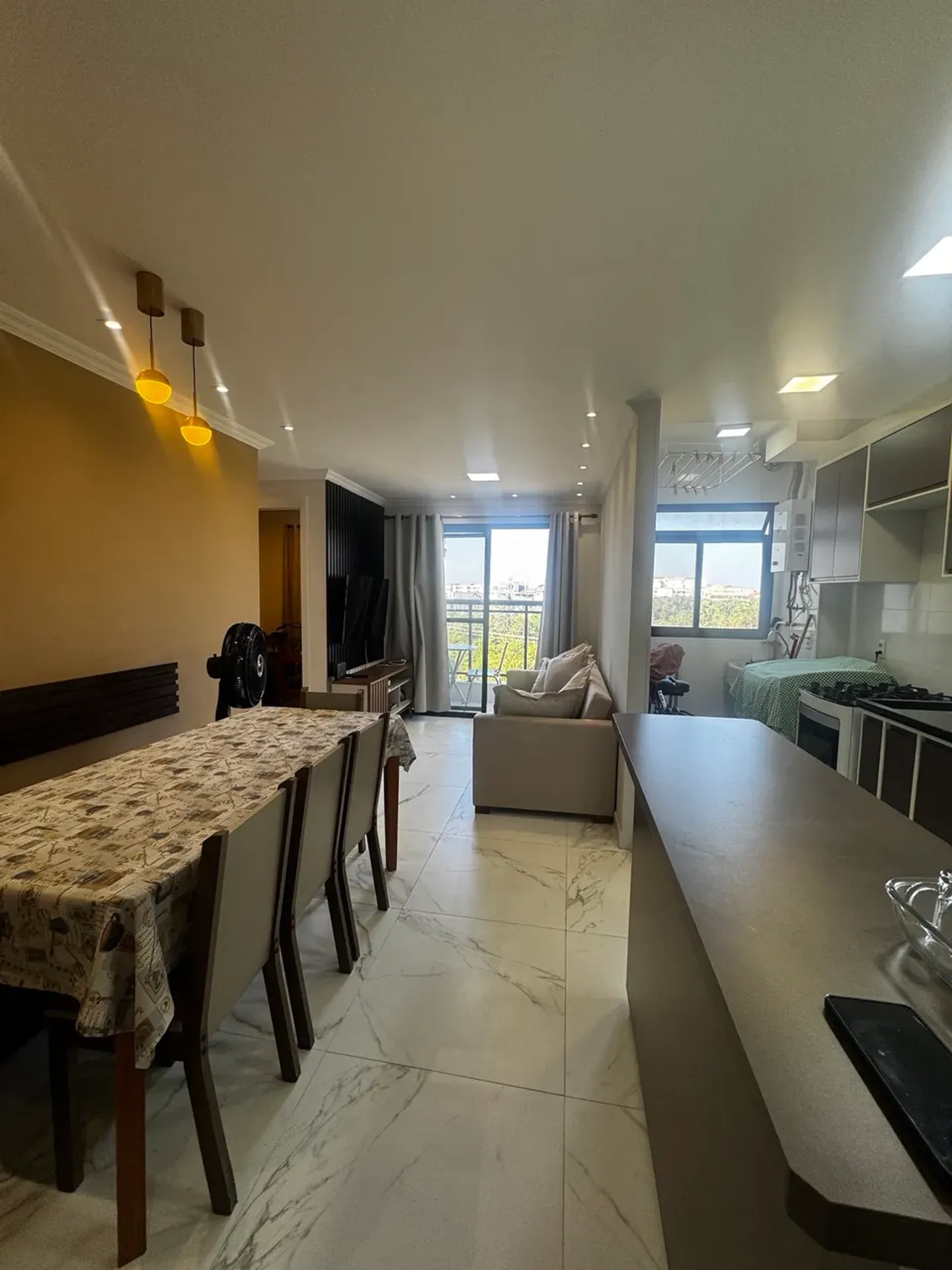 Furnished apartment with a balcony and 2 bedrooms — photo 14