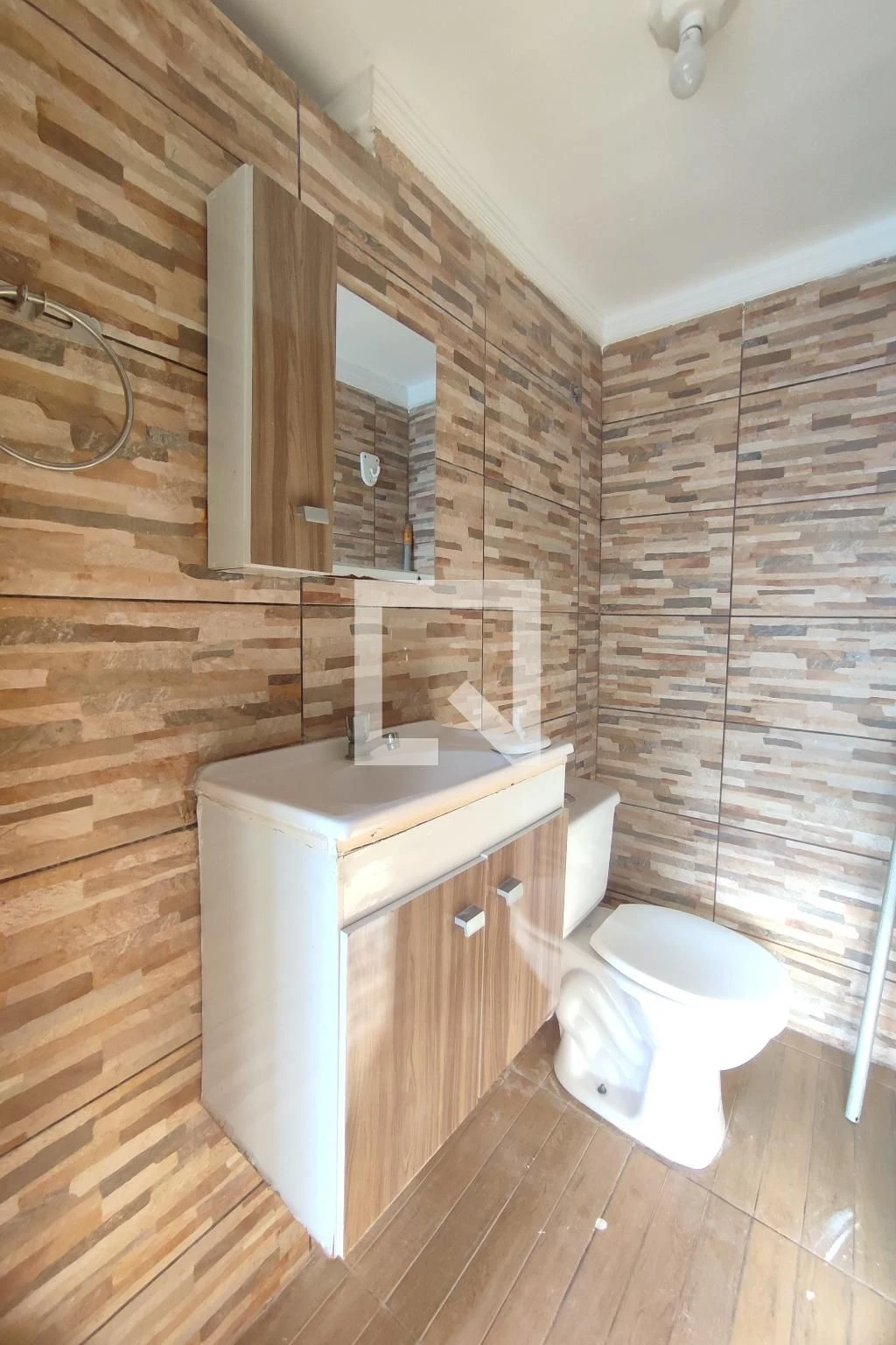 Unfurnished house with 3 bedrooms and 4 bathrooms — photo 41