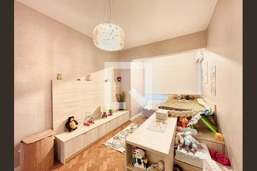 Квартира з 4 спальнями та робочим місцем — photo 20