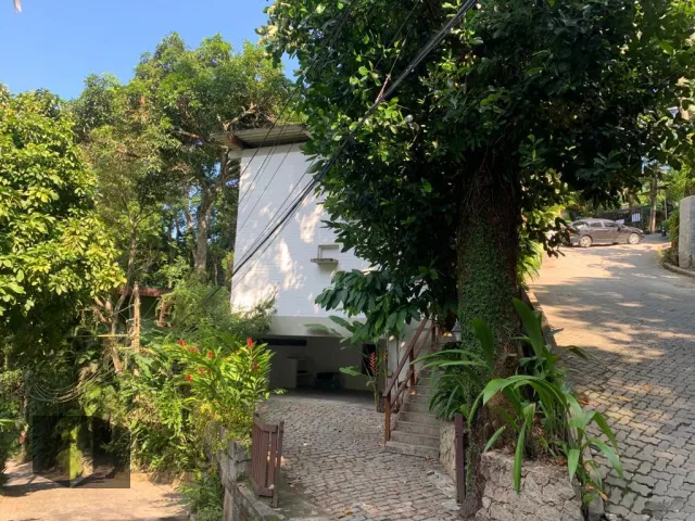 Casa com 4 quartos e varanda, estilo rústico — photo 48