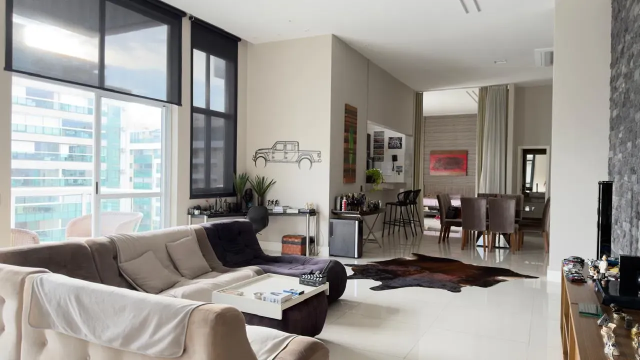 Apartment on the 12th floor with a mountain view — photo 19